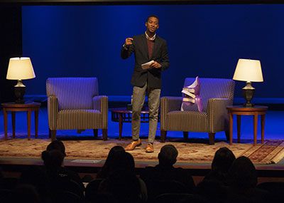 A student delivers a talk at SPEAK CNU.
