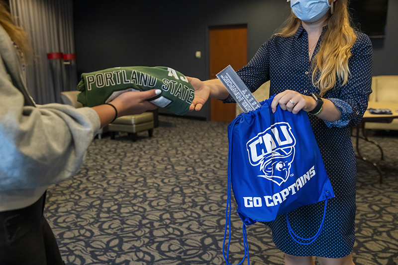 Julia Bausari ‘23 traded in her old gear for new Christopher Newport swag during National Transfer Student Week.