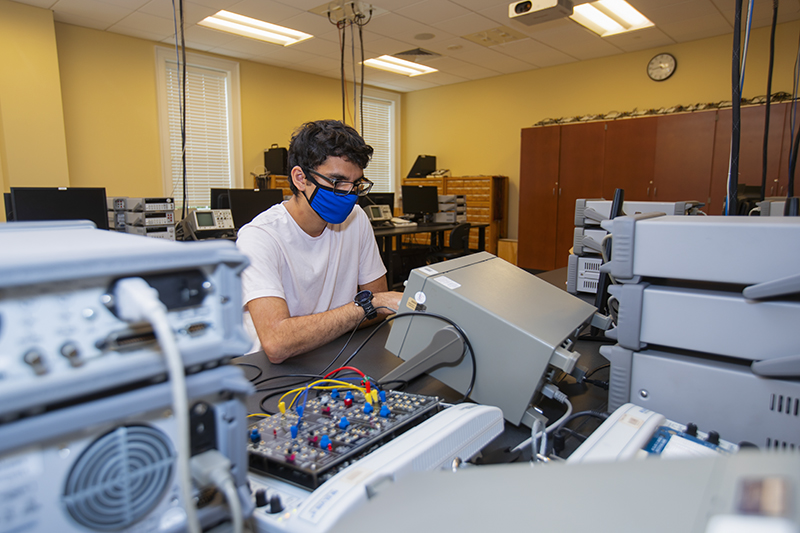 Eric Speeney in the CNU electrical engineering lab