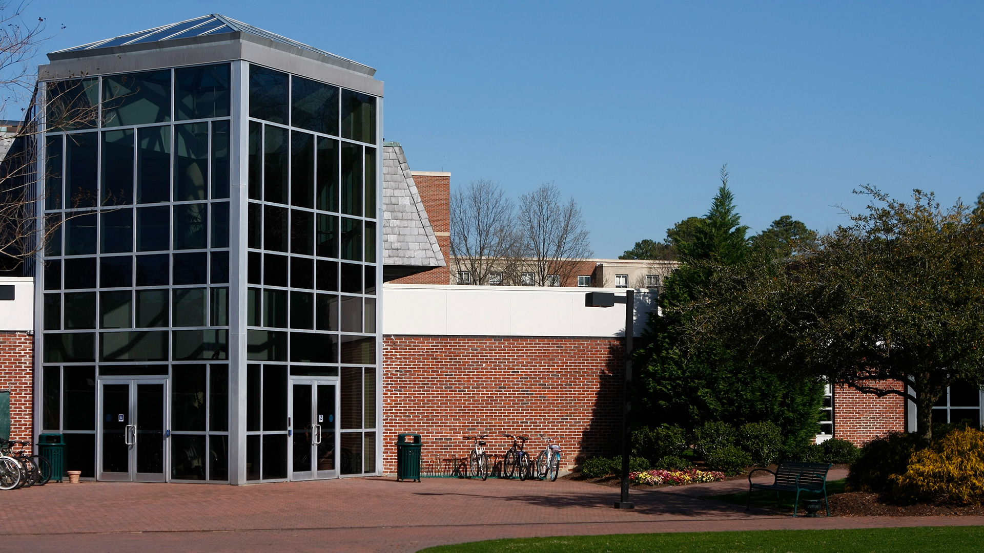 Ratcliffe entrance, exterior