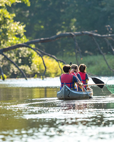 Students in canoe